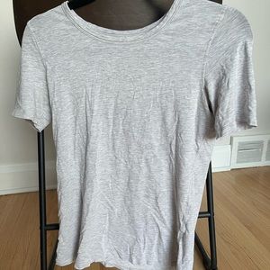 Lululemon T-Shirt